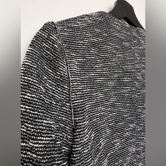 NWT Anne Klein Black/White Embellished Crop Blazer Size 6 Sku#134 - Picture 9 of 9